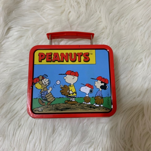 Peanuts Tin Box